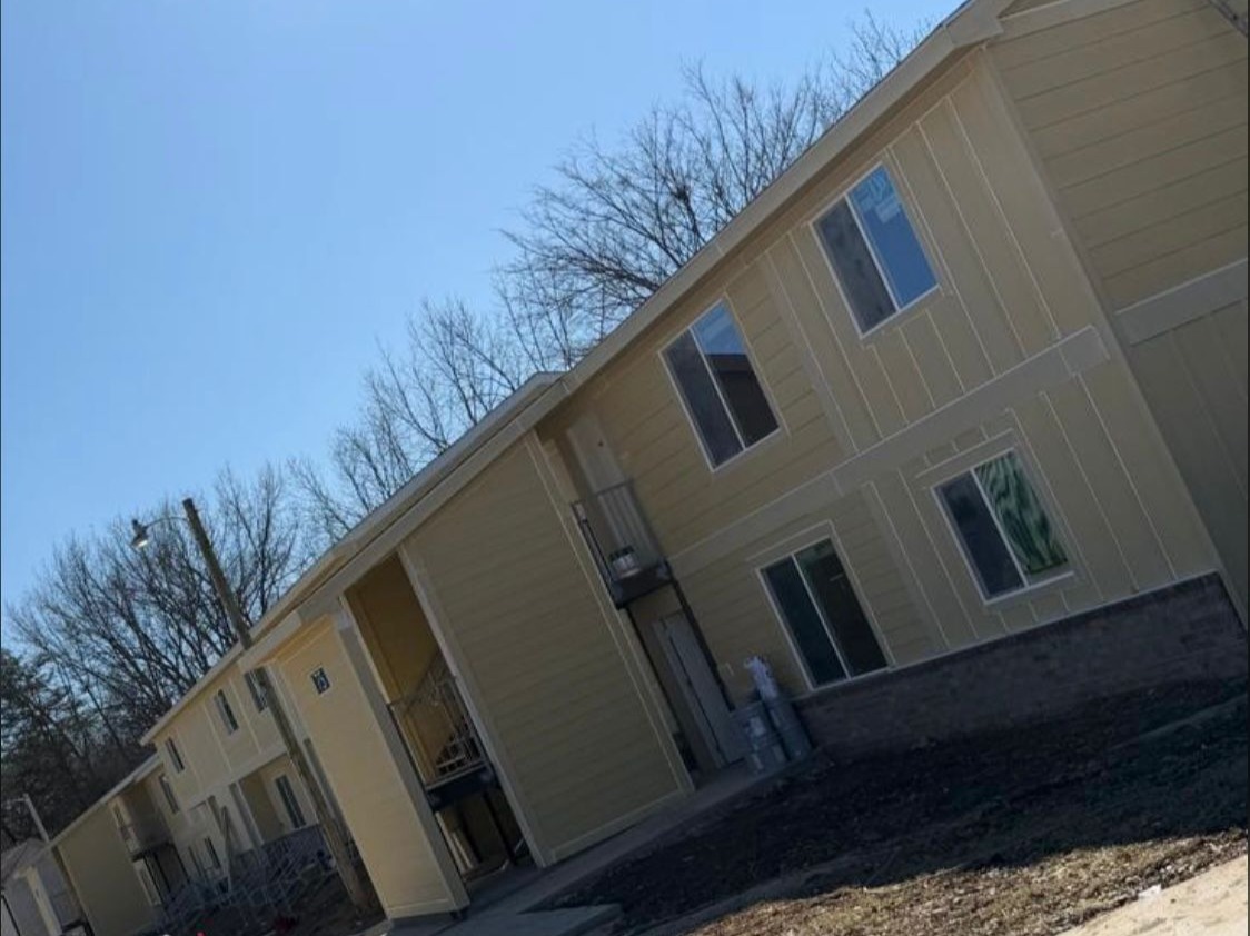 Moonland Construction LLC